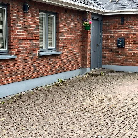 Halford House Hotel Leixlip Exterior foto